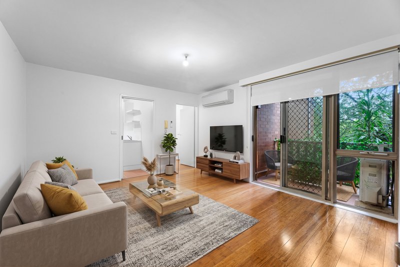 Photo - 4/10 Howard Street, Box Hill VIC 3128 - Image 2
