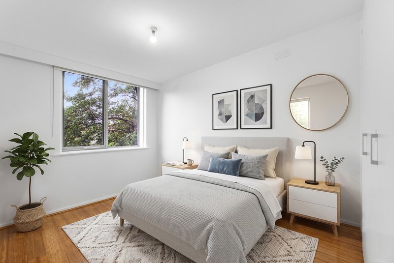 Photo - 4/10 Howard Street, Box Hill VIC 3128 - Image 5