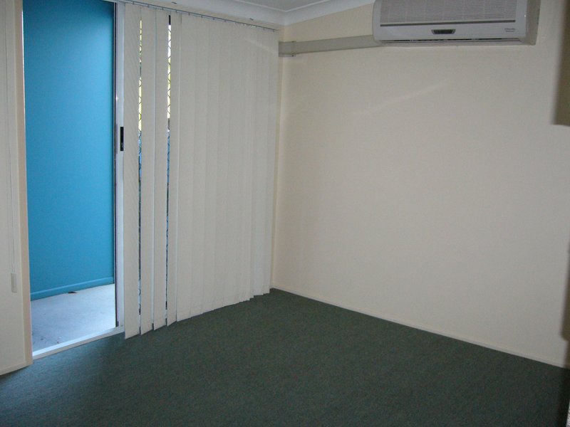 Photo - 4/10 James Street, Yeppoon QLD 4703 - Image 5
