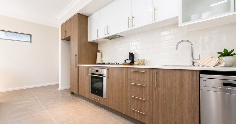 Photo - 4/10 Kenwick Way, Balga WA 6061 - Image 8