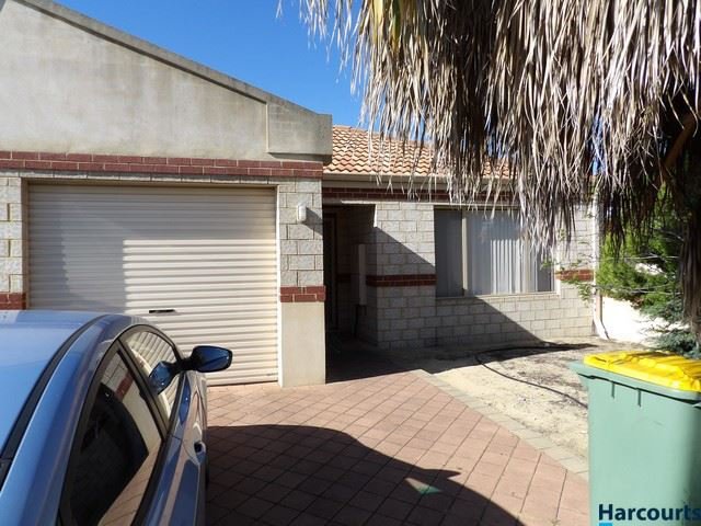 Photo - 4/10 Marriot Street, Cannington WA 6107 - Image 5