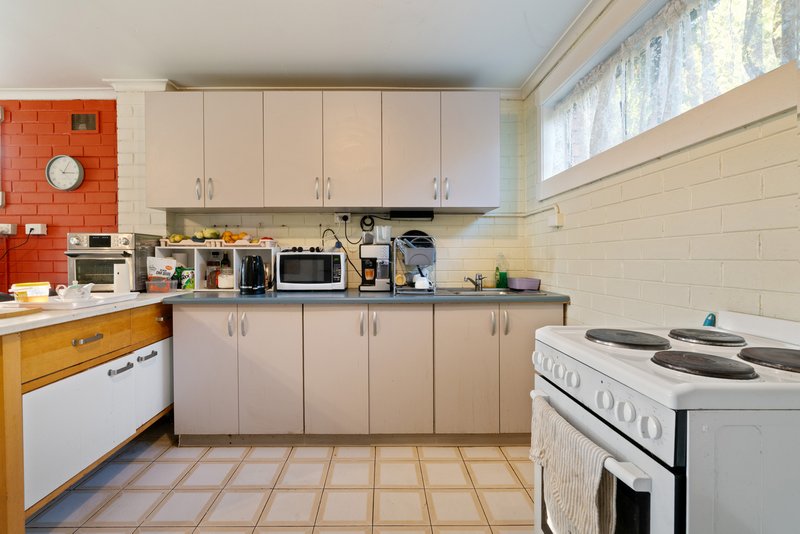 Photo - 410 Mcclelland Drive, Langwarrin VIC 3910 - Image 15