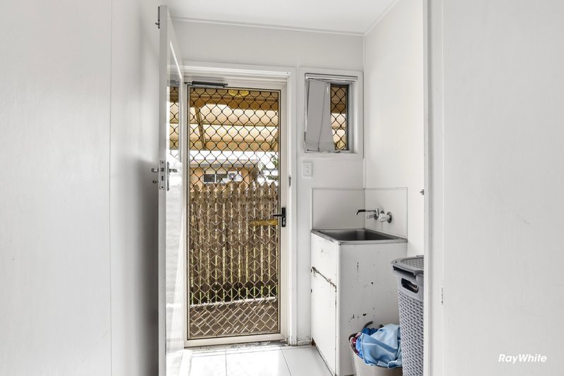 Photo - 4/10 Mcveigh Street, Kepnock QLD 4670 - Image 12