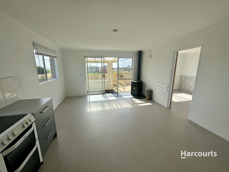 Photo - 4/10 Morris Street, Cooee TAS 7320 - Image 4