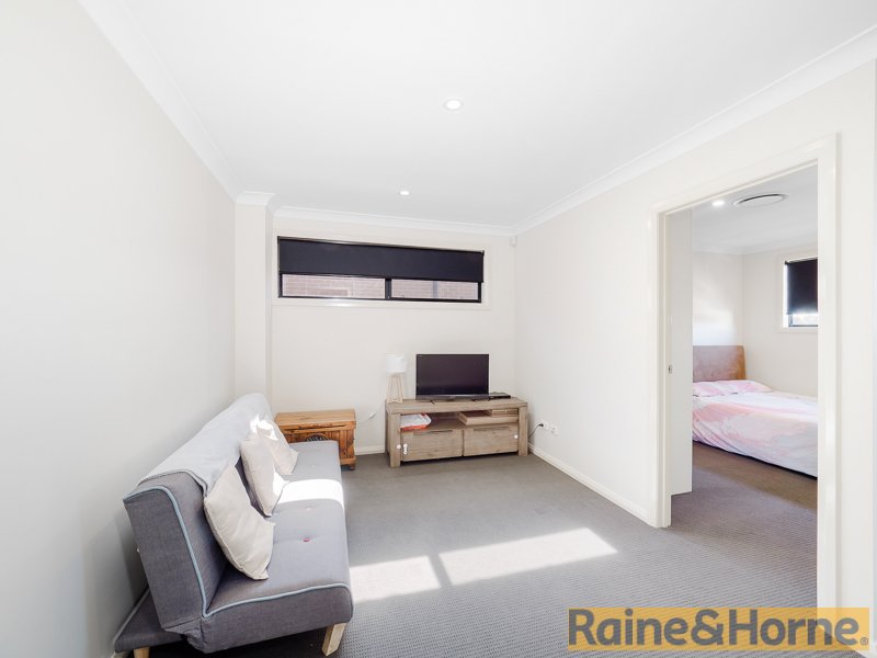 Photo - 4/10 Napier Street, Rooty Hill NSW 2766 - Image 5