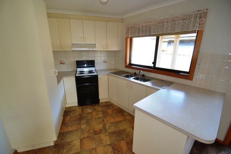 Photo - 4/10 President St , Seymour VIC 3660 - Image 2