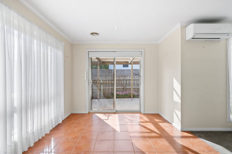 Photo - 4/10 Wheat Court, Lara VIC 3212 - Image 6