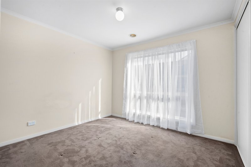 Photo - 4/10 Wheat Court, Lara VIC 3212 - Image 9