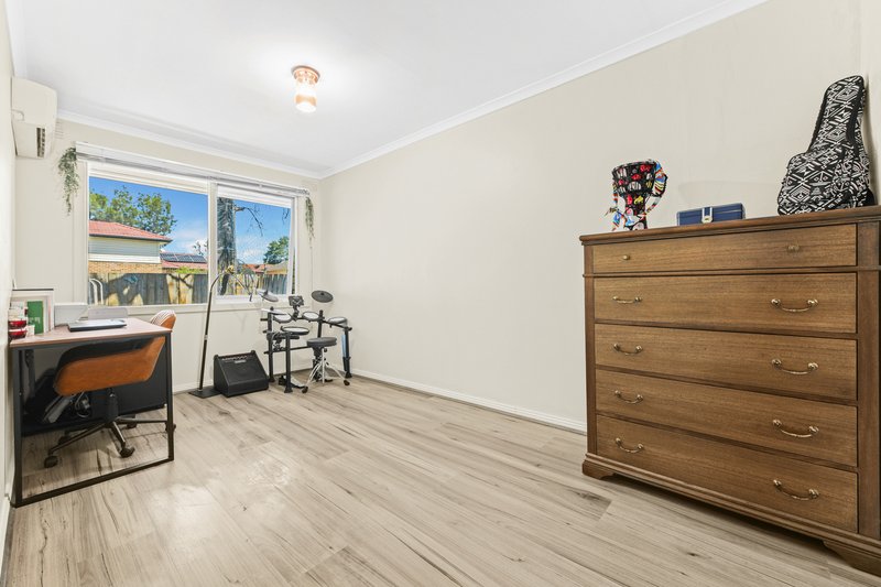 Photo - 4/10 Wordsworth Avenue, Clayton South VIC 3169 - Image 5