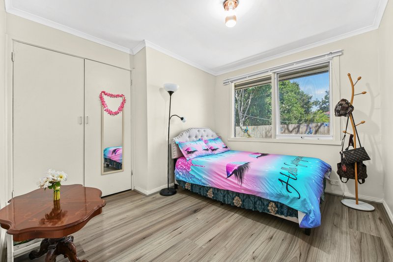 Photo - 4/10 Wordsworth Avenue, Clayton South VIC 3169 - Image 6