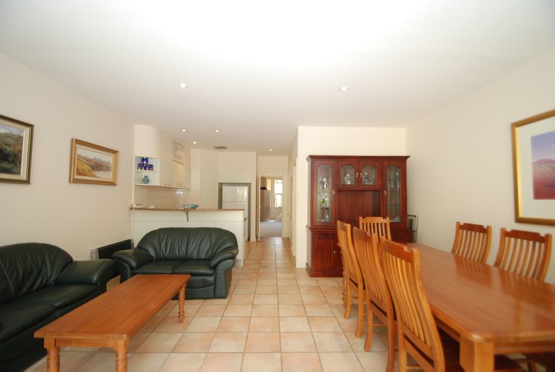 Photo - 4/100 Barton Terrace West , North Adelaide SA 5006 - Image 7
