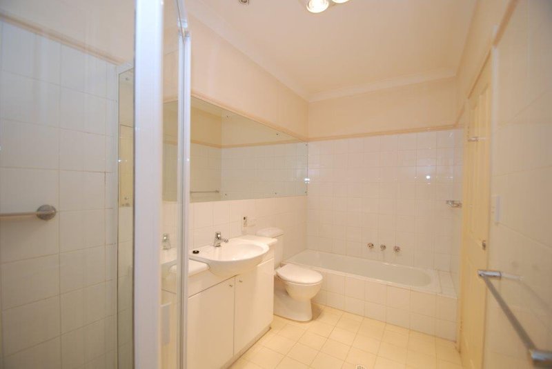 Photo - 4/100 Barton Terrace West , North Adelaide SA 5006 - Image 10