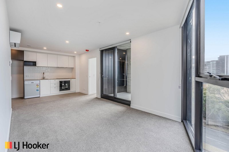 Photo - 410/11 Launceston Street, Phillip ACT 2606 - Image 4