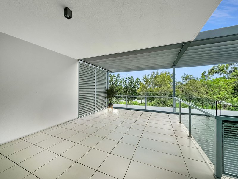 Photo - 410/23 Parkland Street, Nundah QLD 4012 - Image 7