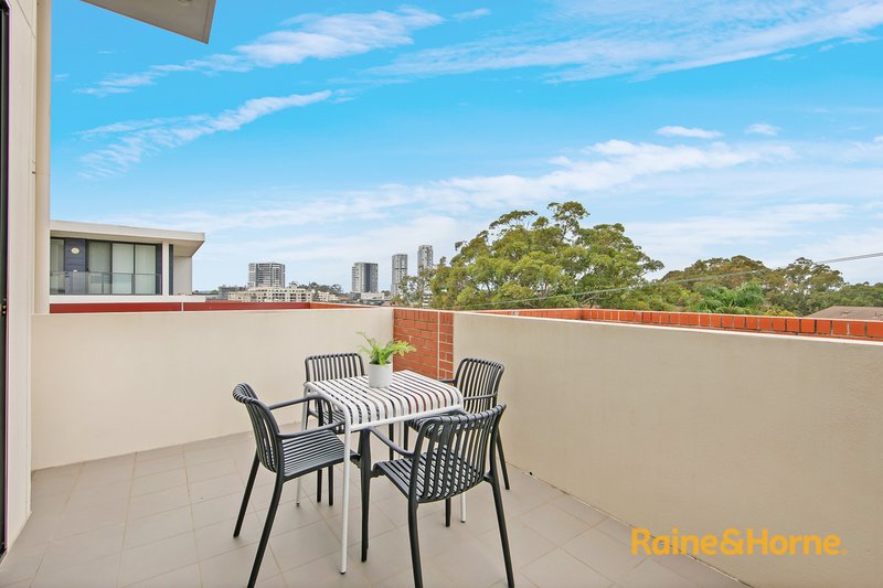 Photo - 410/28b Carlingford Road, Epping NSW 2121 - Image 9