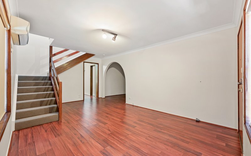 Photo - 4/103 Cumberland Road, Ingleburn NSW 2565 - Image 4