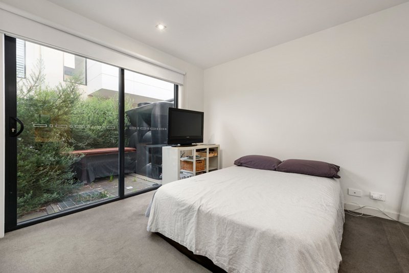 Photo - 4/1037 Dandenong Road, Malvern East VIC 3145 - Image 7