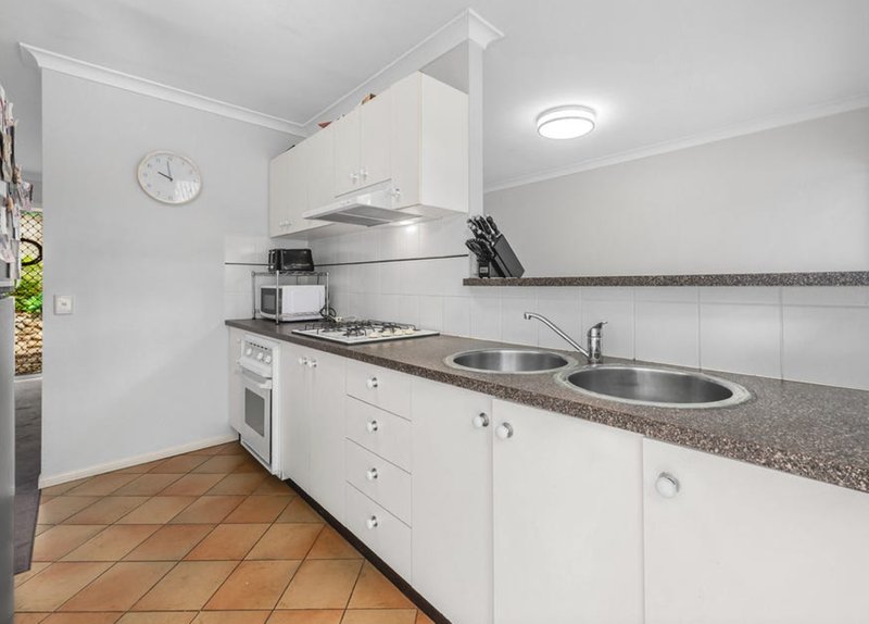 Photo - 4/104 Oriel Road, Clayfield QLD 4011 - Image 7