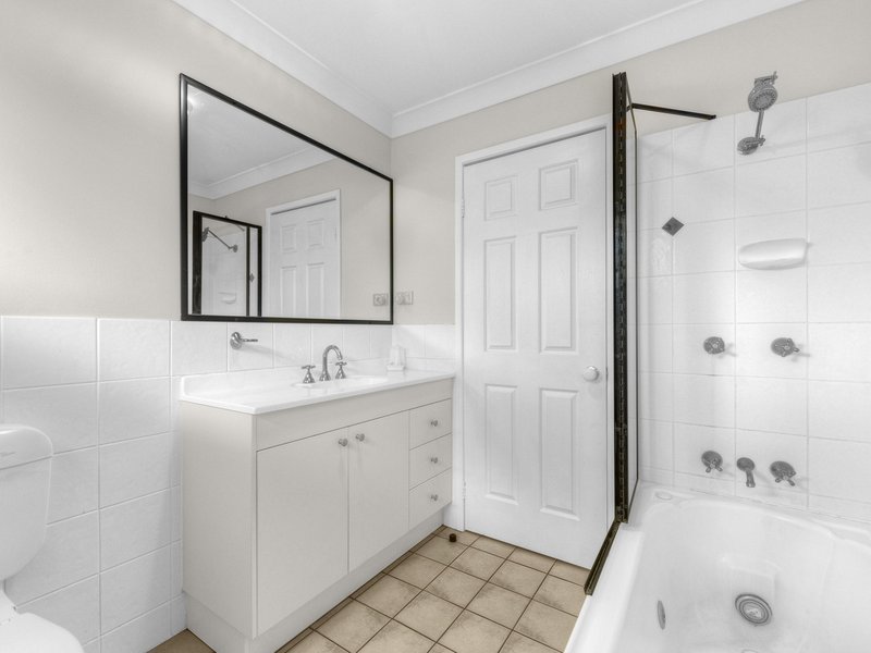 Photo - 4/104 Richmond Road, Morningside QLD 4170 - Image 4
