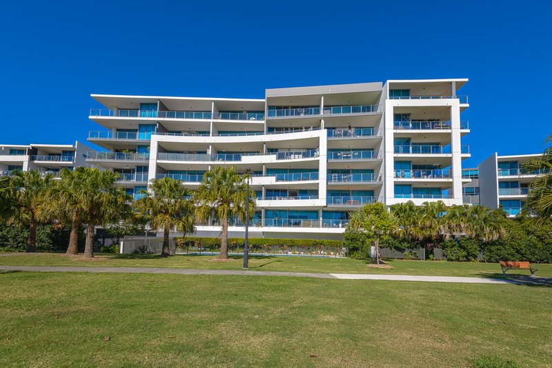 410/41 Harbour Town Drive, Biggera Waters QLD 4216