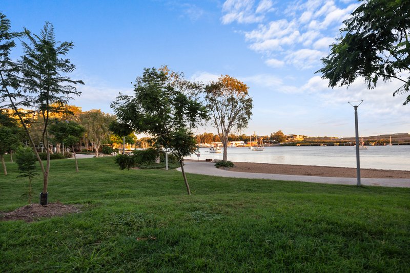 Photo - 4104/18 Parkside Circuit, Hamilton QLD 4007 - Image 16