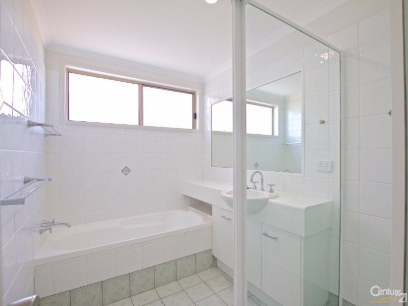 Photo - 4/105 Bradman Avenue, Maroochydore QLD 4558 - Image 7