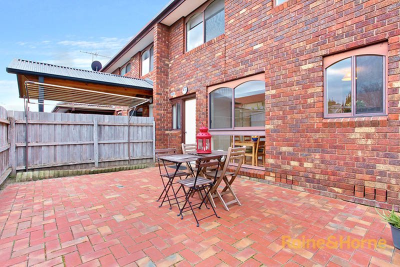 Photo - 4/105 St Leonards Road, Ascot Vale VIC 3032 - Image 9