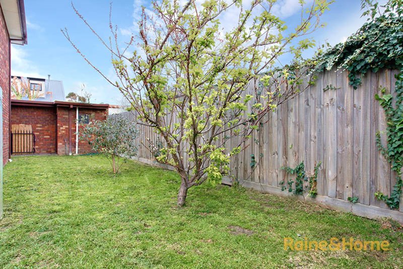 Photo - 4/105 St Leonards Road, Ascot Vale VIC 3032 - Image 11