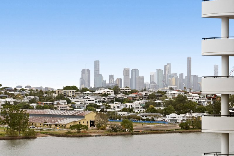 Photo - 4106/37C Harbour Road, Hamilton QLD 4007 - Image 4