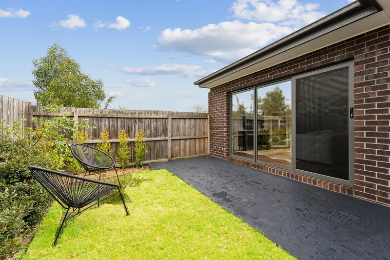 Photo - 4/107 St Vigeons Road, Reservoir VIC 3073 - Image 10