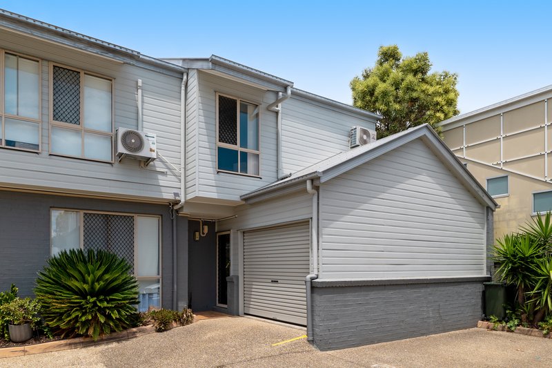 Photo - 4/108 Glenalva Terrace, Enoggera QLD 4051 - Image 11