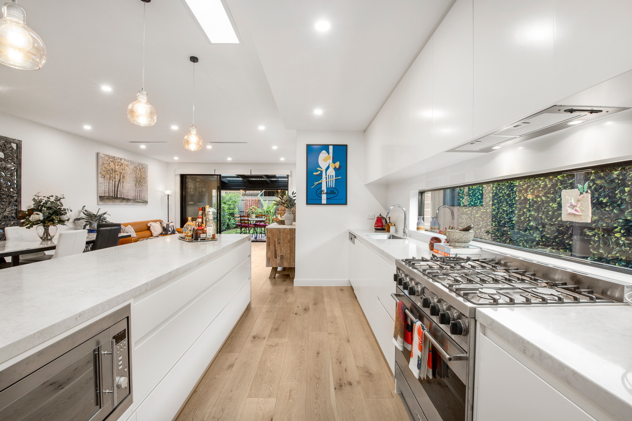 4-bedroom unit at 410A Chesterville Road, Bentleigh East, VIC 3165, Glen Eira, Victoria