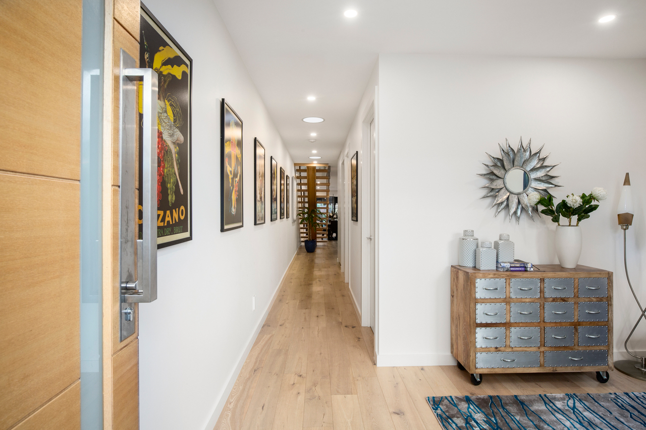 4-bedroom unit at 410A Chesterville Road, Bentleigh East, VIC 3165, Glen Eira, Victoria