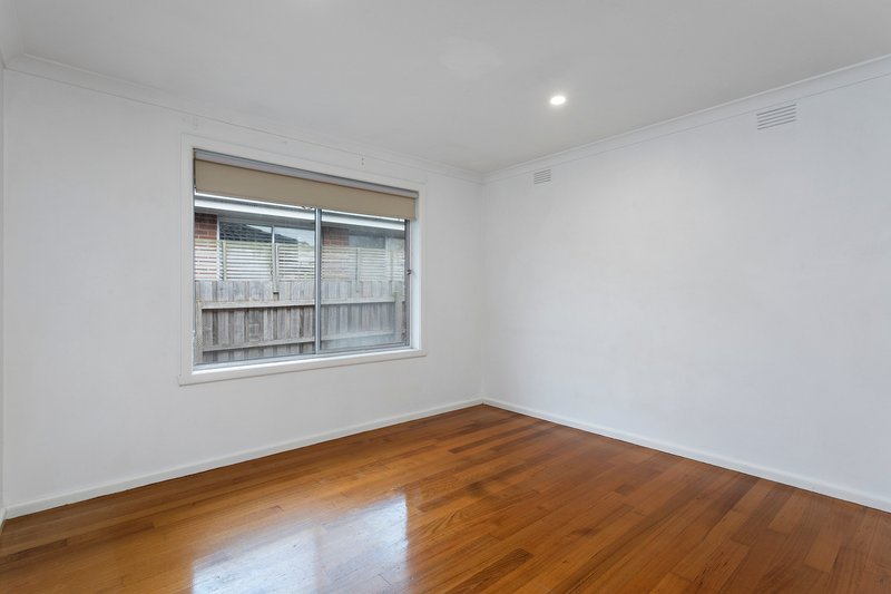 Photo - 4/11-15 Axelton Street, Cheltenham VIC 3192 - Image 4