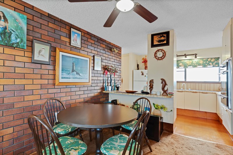 Photo - 4/11 Alice Street, Alexandra Headland QLD 4572 - Image 5