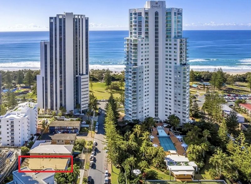 Photo - 4/11 Anne Avenue, Broadbeach QLD 4218 - Image 3