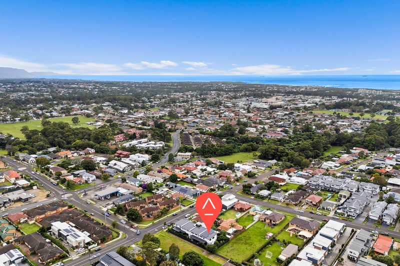 Photo - 4/11 Balmoral Street, Balgownie NSW 2519 - Image 6