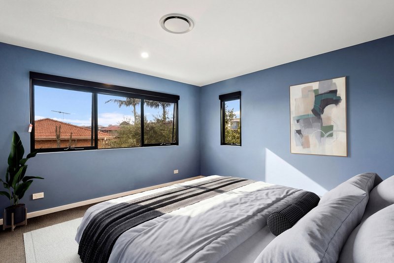 Photo - 4/11 Balmoral Street, Balgownie NSW 2519 - Image 7