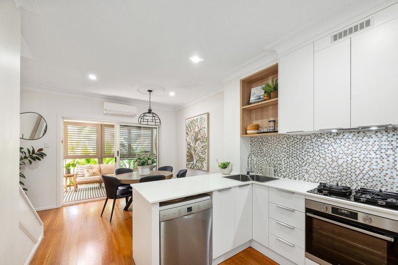 Photo - 4/11 Beatrice Street, Hawthorne QLD 4171 - Image 5