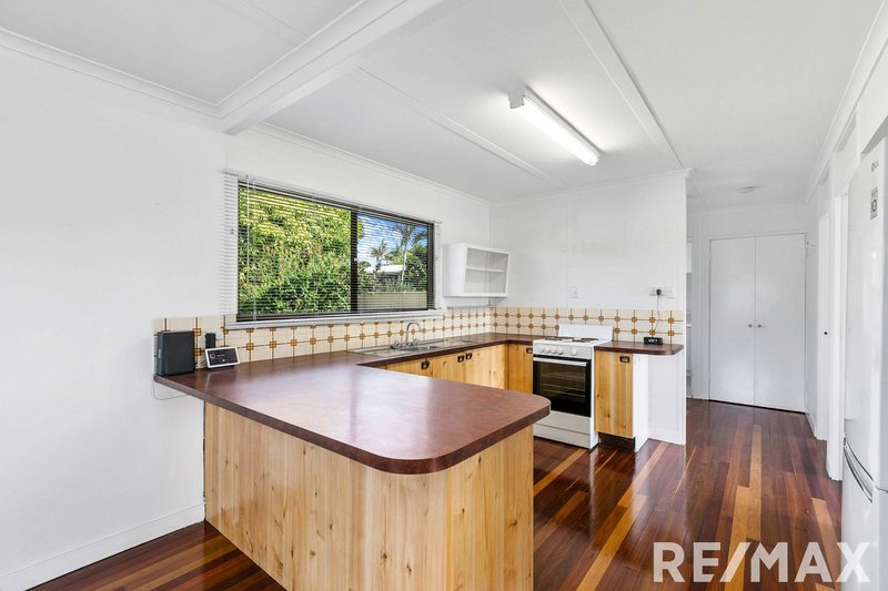 Photo - 411 Boat Harbour Drive, Torquay QLD 4655 - Image 5
