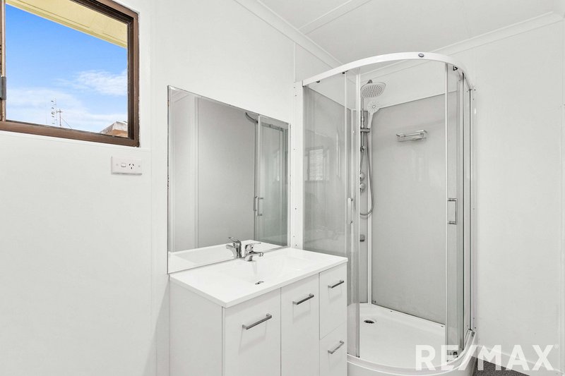 Photo - 411 Boat Harbour Drive, Torquay QLD 4655 - Image 7
