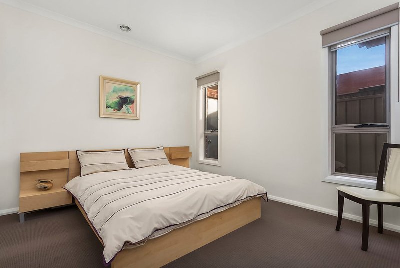 Photo - 4/11 Clarendon Street, Coburg VIC 3058 - Image 9