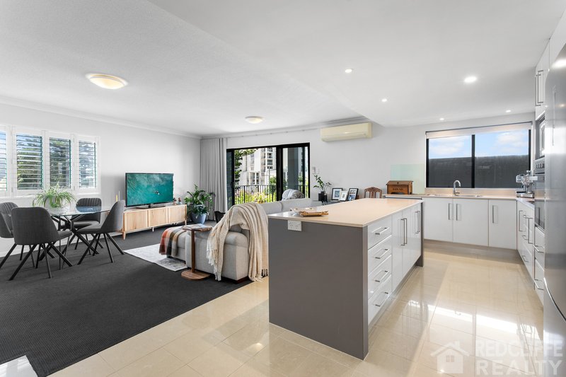 Photo - 4/11 Dix Street, Redcliffe QLD 4020 - Image 2