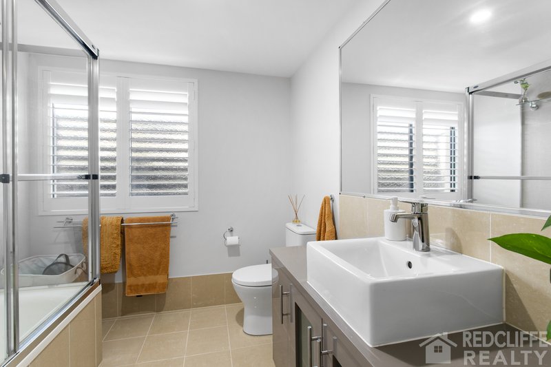 Photo - 4/11 Dix Street, Redcliffe QLD 4020 - Image 13