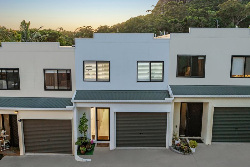 Photo - 4/11 Eastern Court, Mount Coolum QLD 4573 - Image 2