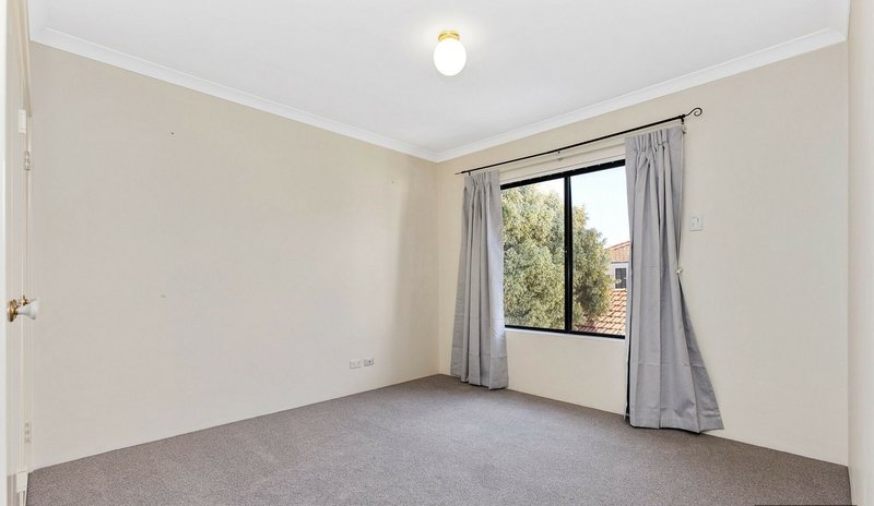 Photo - 4/11 Gochean Avenue, Bentley WA 6102 - Image 10