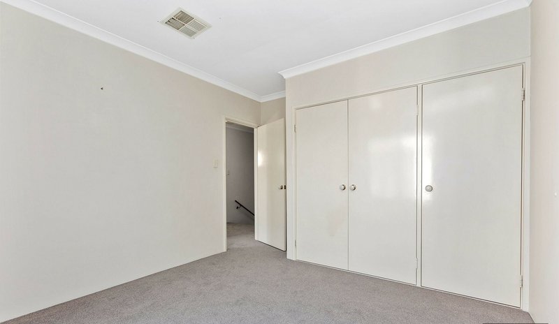 Photo - 4/11 Gochean Avenue, Bentley WA 6102 - Image 11