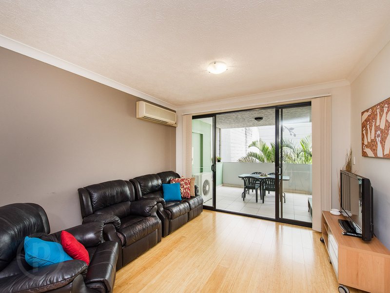 Photo - 4/11 Manning Street, South Brisbane QLD 4101 - Image 2