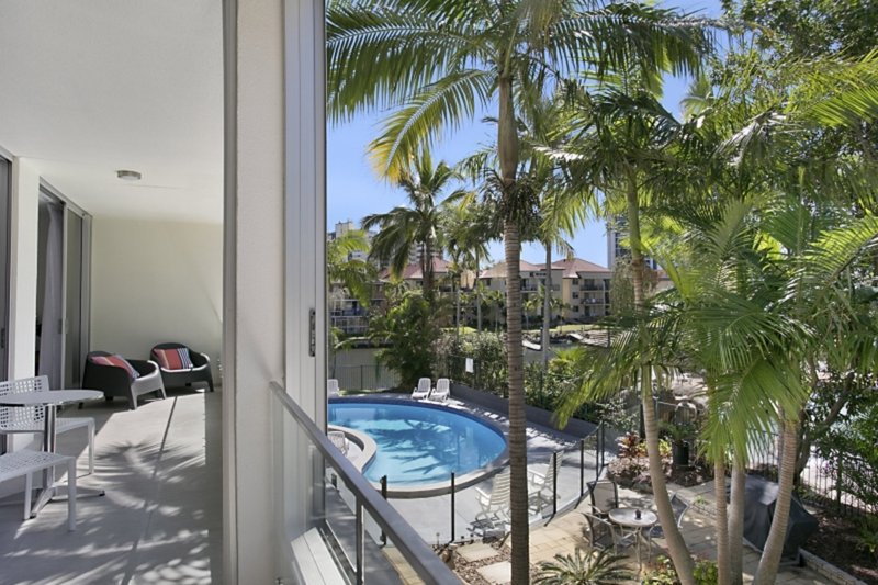 Photo - 4/11 Paradise Island, Surfers Paradise QLD 4217 - Image 9