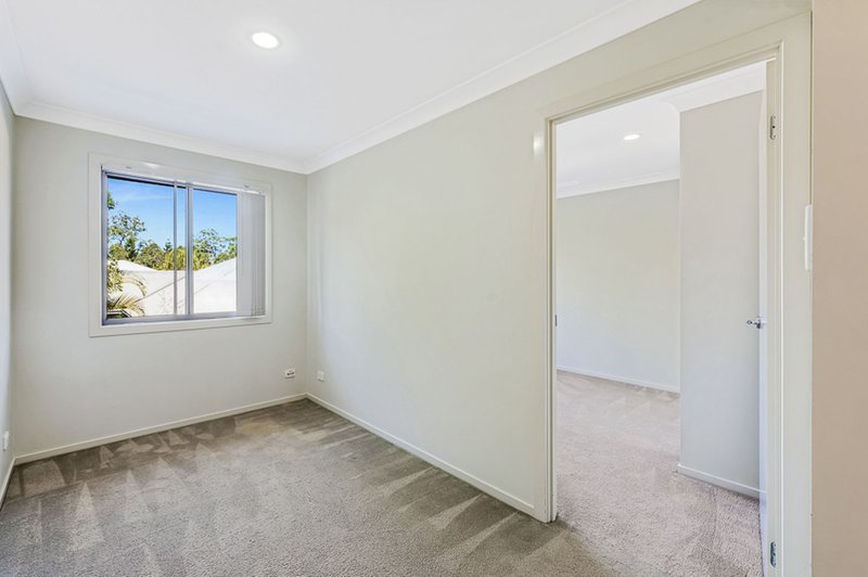 Photo - 4/11 Pearl Street, Coomera QLD 4209 - Image 7